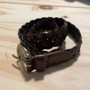 Gap woven leather belt